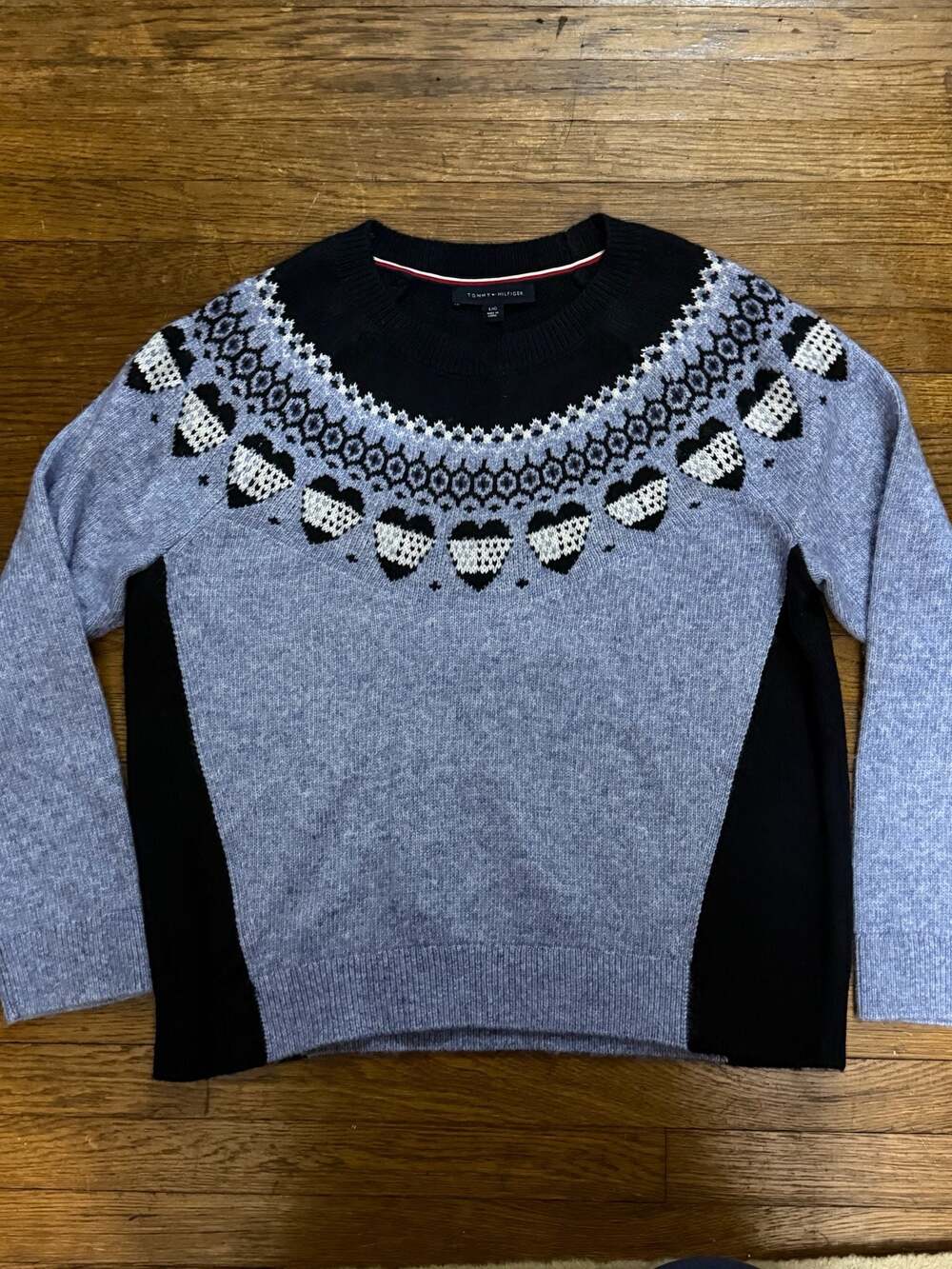 Tommy Hilfiger Women's Blue‎ Heathered Fair Isle Heart Knit Crewneck Sweater